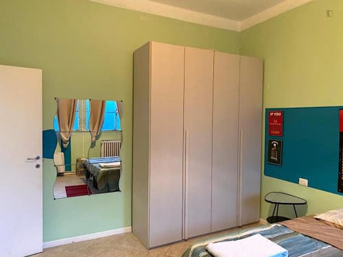 Big double room close to Università IULM - Gallery - 15