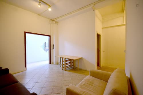Big double room close to Università IULM - Gallery - 6