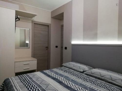 Charming double ensuite bedroom in Cambiano Neighborhood - Gallery - 1