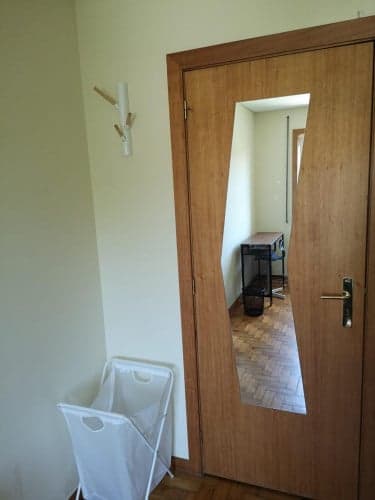 Single bedroom in a 5-bedroom apartment near Jardim Fernando Pessa - Gallery - 1