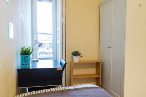 Comfy single bedroom near La Latina metro station - Gallery - 2